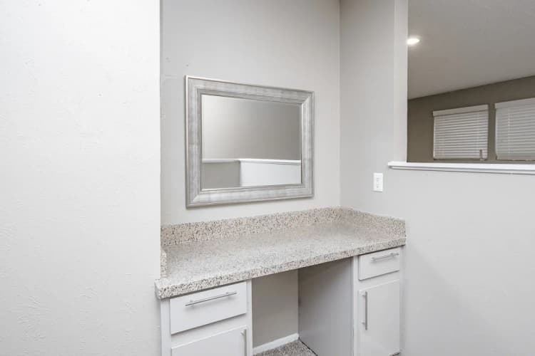 Arlington apartments for rent - image - Belmont Place (A3) - Bathroom.webp