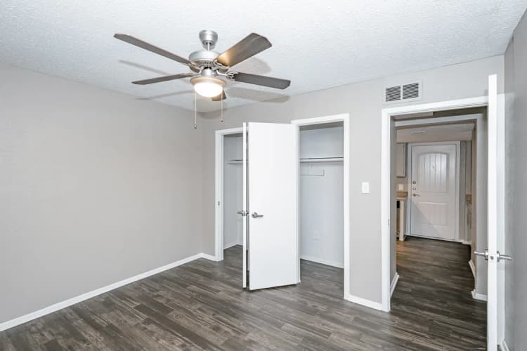 Arlington apartments for rent - image - Belmont Place (A3) - Bedroom.webp
