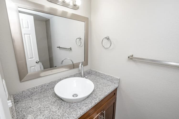 Arlington apartments for rent - image - Belmont Place (B3) - Bathroom.webp