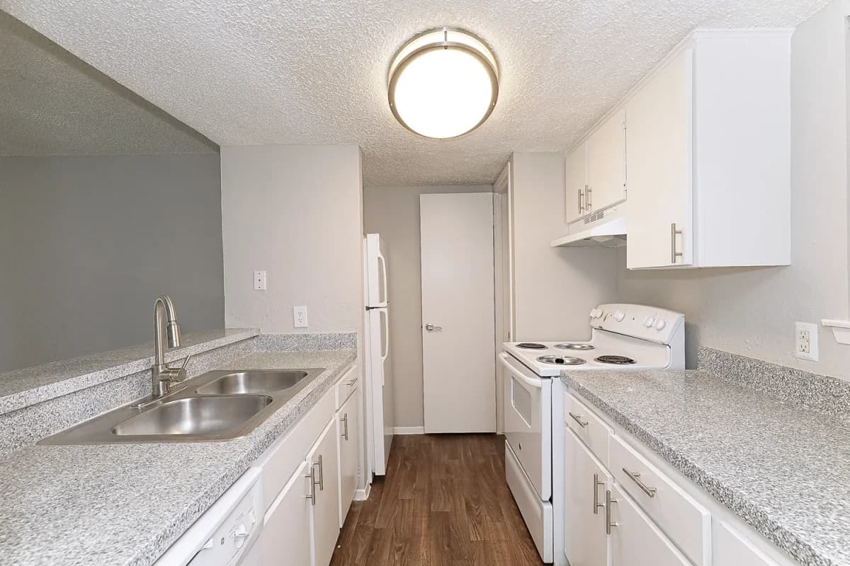 Arlington apartments for rent - image - Paisley (Abp) (Pearl) - Kitchen.webp