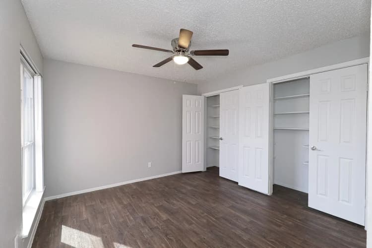 Arlington apartments for rent - image - Paisley (Abp) (Rain) - Living room.webp