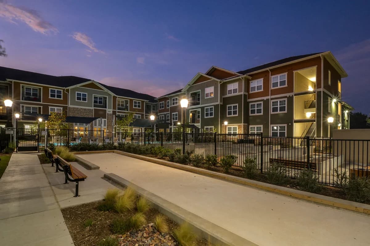 Arlington apartments for rent - Property image - Elliott Senior - 3