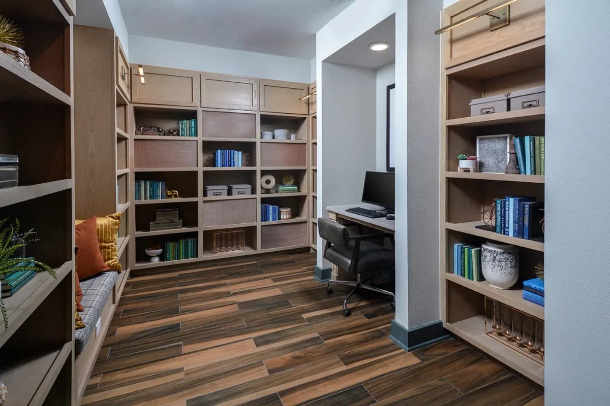 Arlington apartments for rent - image - Elliot Senior - Bedroom 3.webp