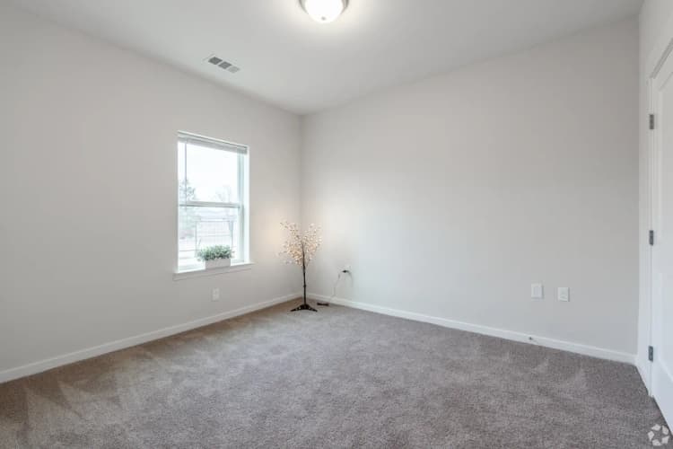 Arlington apartments for rent - image - Reserve At Mayfield - Bedroom 4.webp