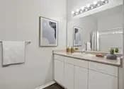 Arlington apartments for rent - image - Claremont - Bathroom.webp