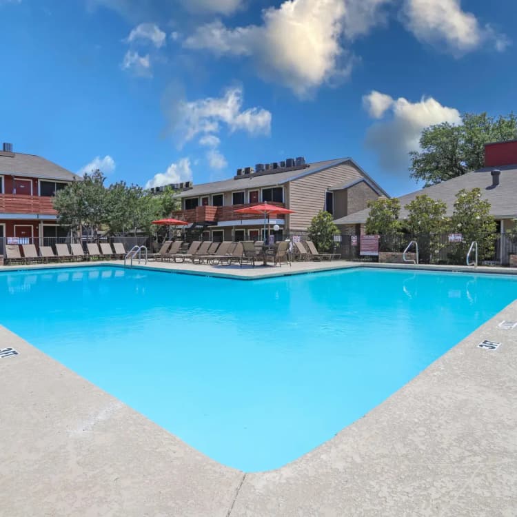 Arlington apartments for rent - image - Cedar Point Apts (Tc) - POOL 3.webp