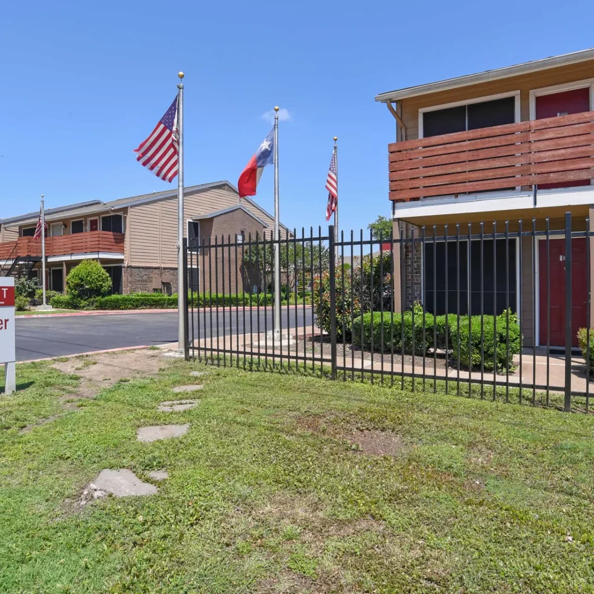 Arlington apartments for rent - Property image - Cedar Point Apartments - 2