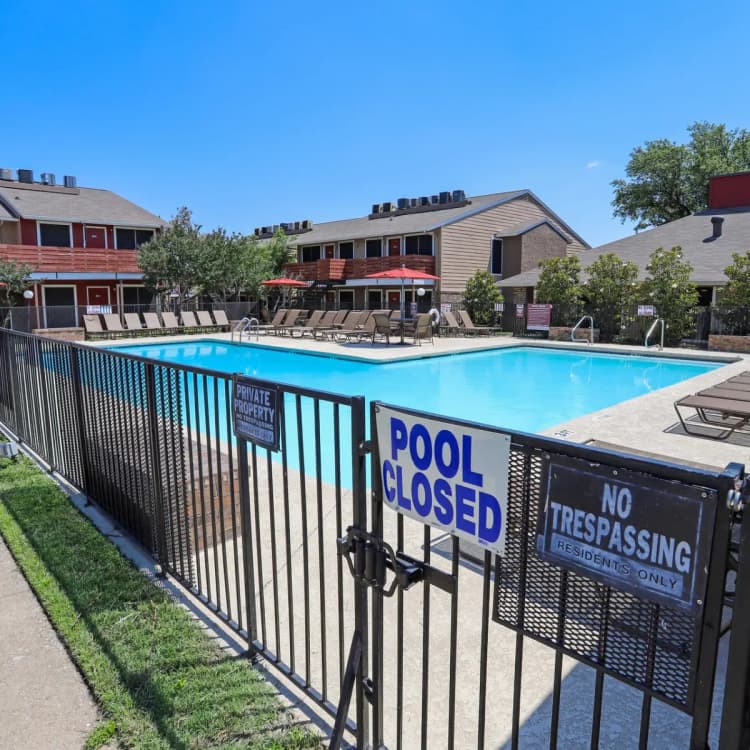 Arlington apartments for rent - image - Cedar Point Apts (Tc) - POOL 5.webp