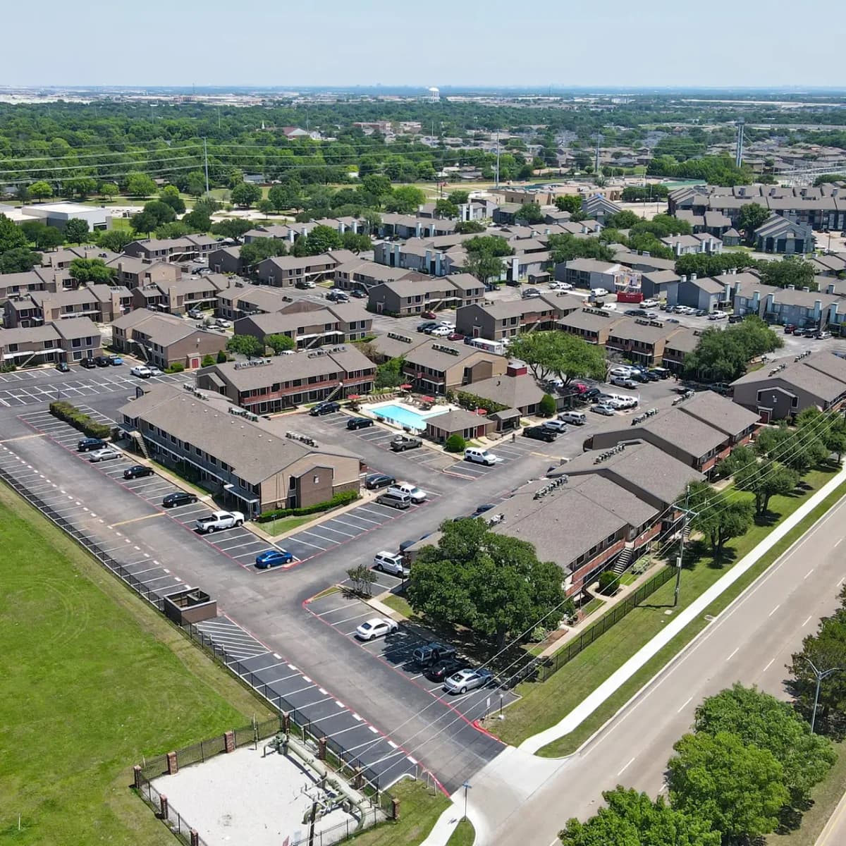 Arlington apartments for rent - image - Cedar Point Apts (Tc) -Exterior.webp