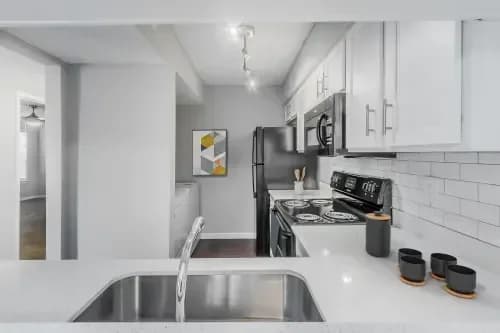 Arlington apartments for rent - image - Center Place Apts (Tc) - Kitchen 1.avif