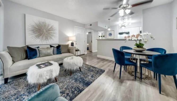 Arlington apartments for rent - image - Biltmore Apartments - Living room 4.webp