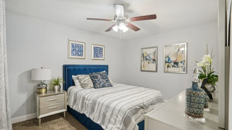 Arlington apartments for rent - image - Biltmore Apartments - Bedroom 9.webp