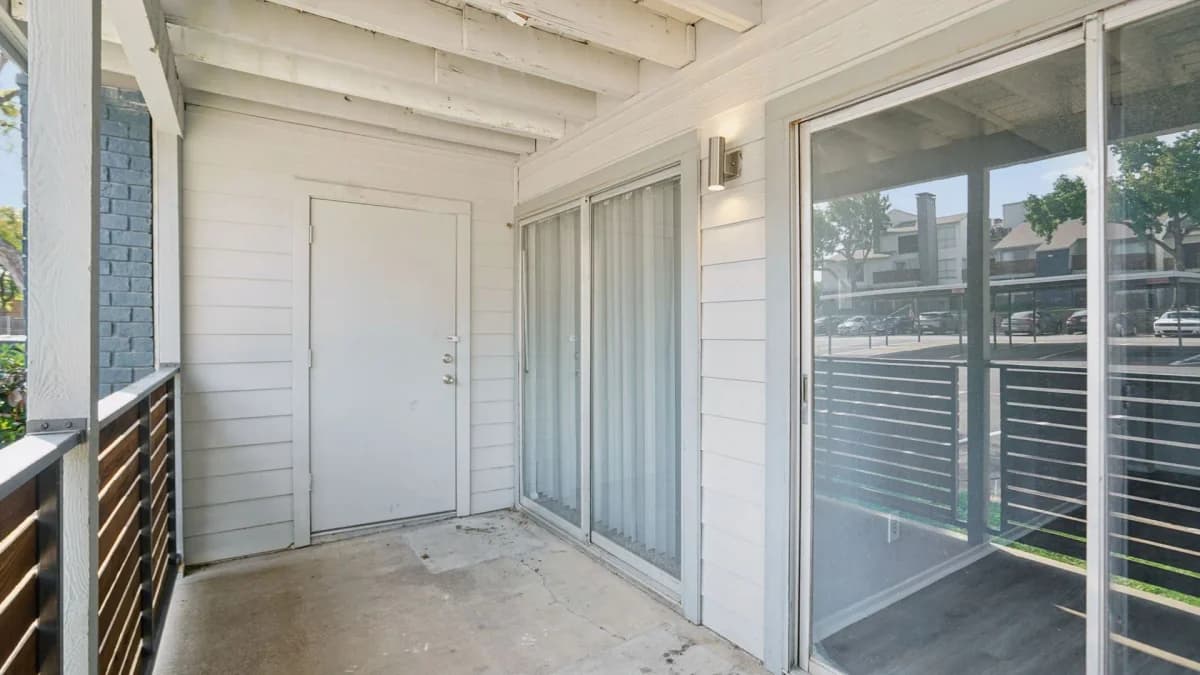 Arlington apartments for rent - Property image - Biltmore Apartments - 3