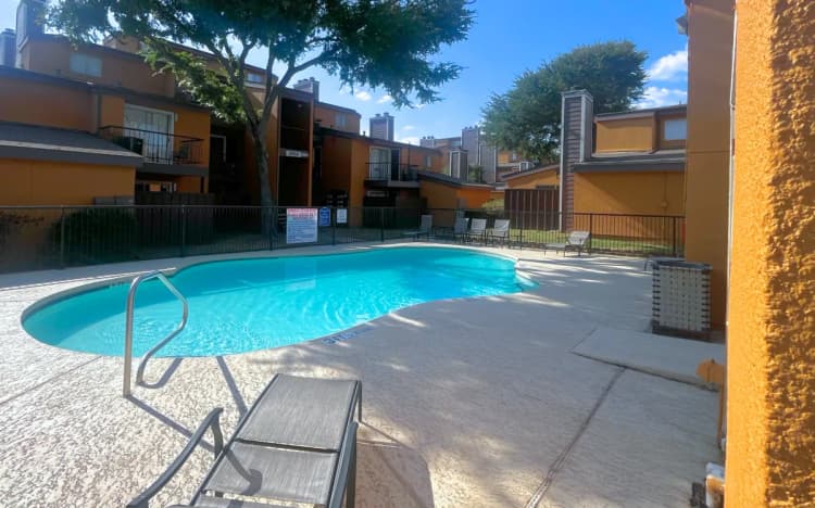 Arlington apartments for rent - image - Pine Ridge - Pool 3.webp