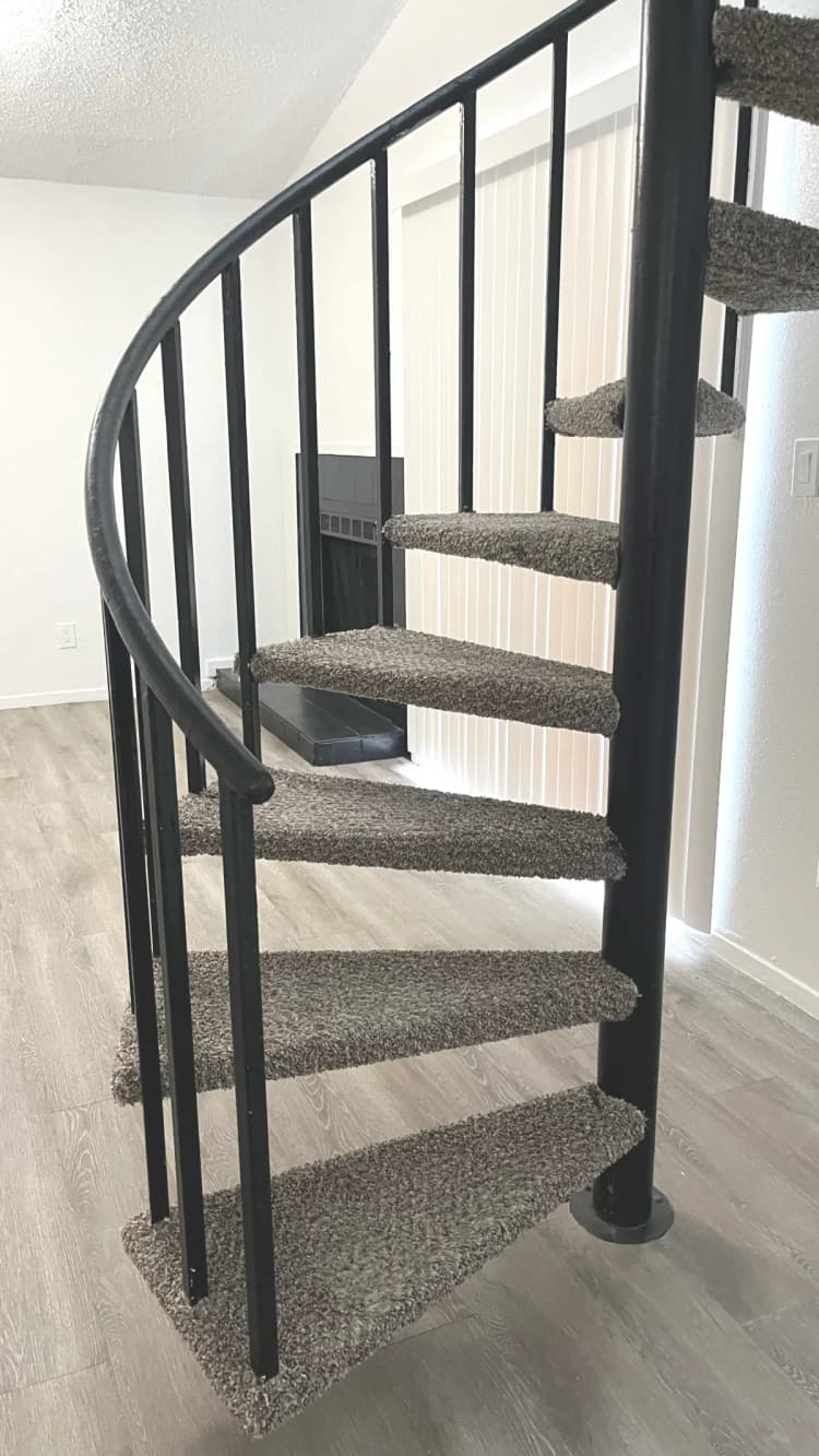 Arlington apartments for rent - image - Pine Ridge - Stairs 1.webp