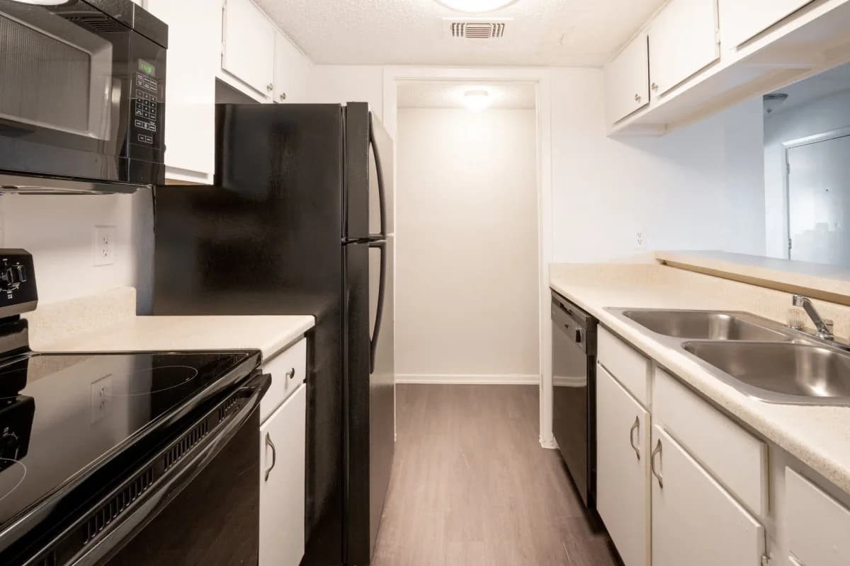 Arlington apartments for rent - image - Wimbledon Court - Kitchen 7.webp