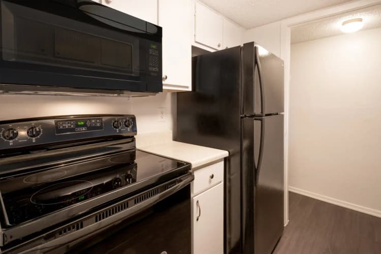 Arlington apartments for rent - image - Wimbledon Court - Kitchen 9.webp