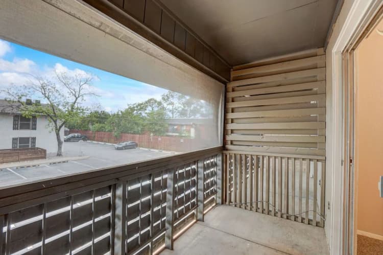 Arlington apartments for rent - image - Woodwind Apartments - Exterior 1.webp