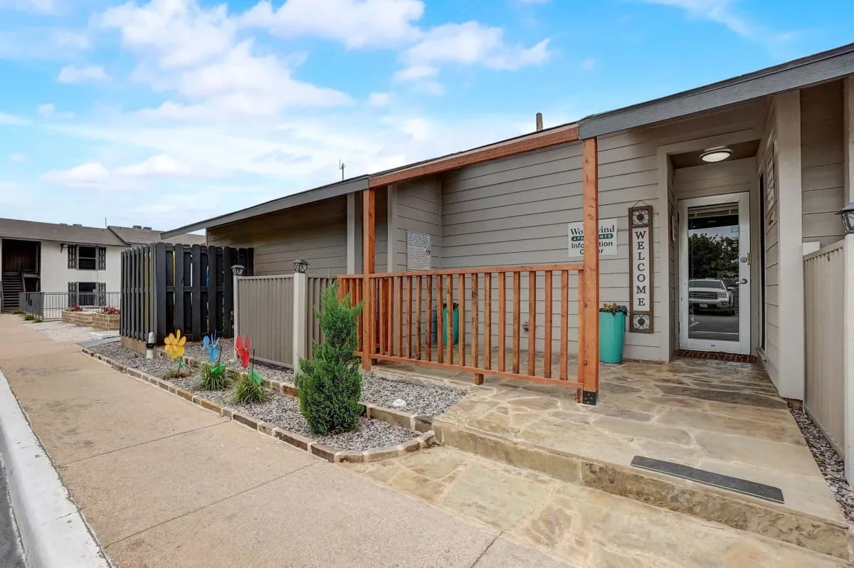 Arlington apartments for rent - Property image - Woodwind Apartments - 1