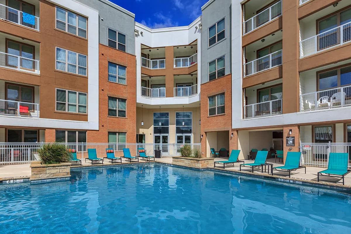 Arlington apartments for rent - image - 404 Border - Pool 10.jpg