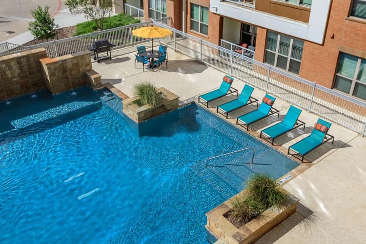 Arlington apartments for rent - image - 404 Border - Pool 5.jpg