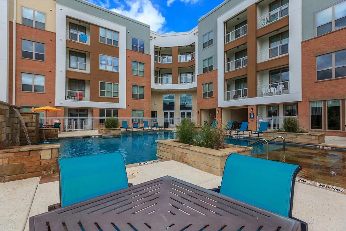 Arlington apartments for rent - image - 404 Border - Pool 8.jpg