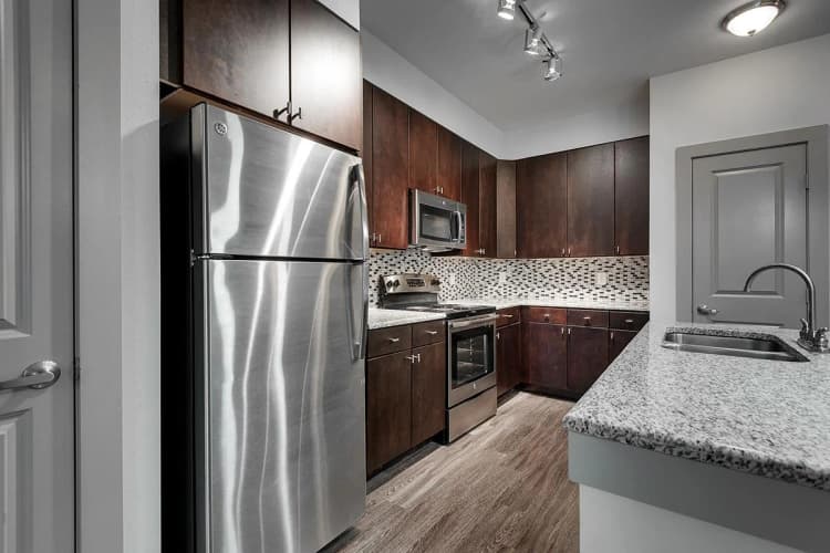 Arlington apartments for rent - image - 404 Border - Kitchen 3.jpg
