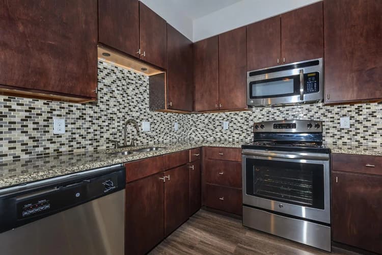 Arlington apartments for rent - image - 404 Border - Kitchen 6.jpg