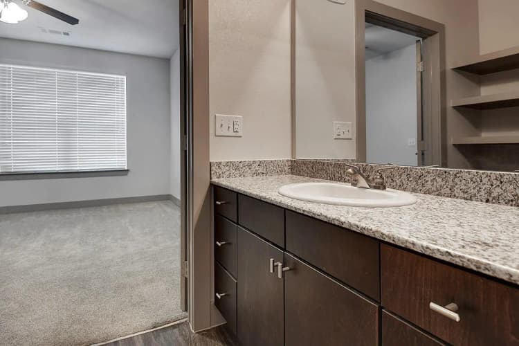 Arlington apartments for rent - image - 404 Border - Bathroom 3.jpg