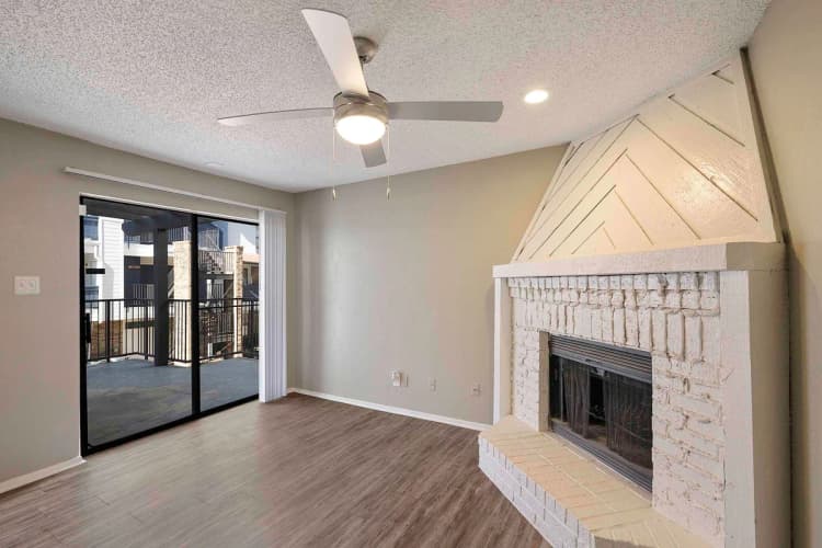 Arlington apartments for rent - image - Fielder Crossing - Living room 1.jpg
