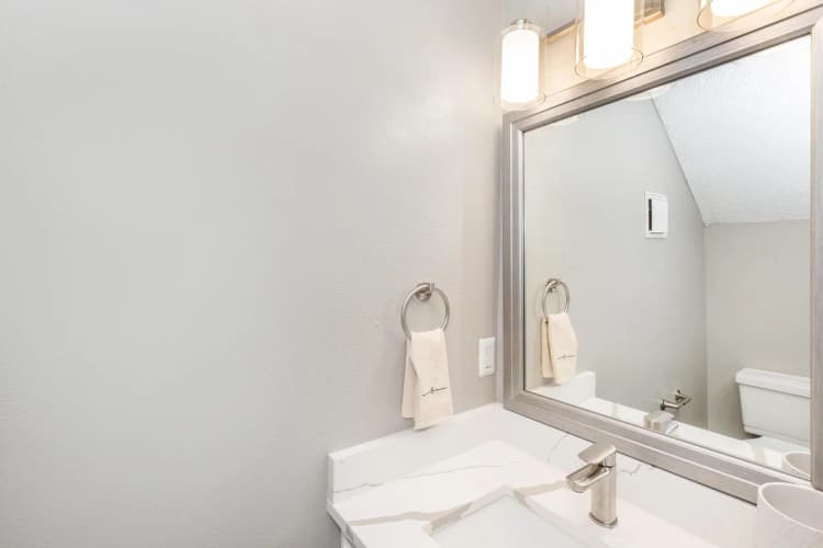 Arlington apartments for rent - image - Fielder Crossing - Bathroom 1.jpg
