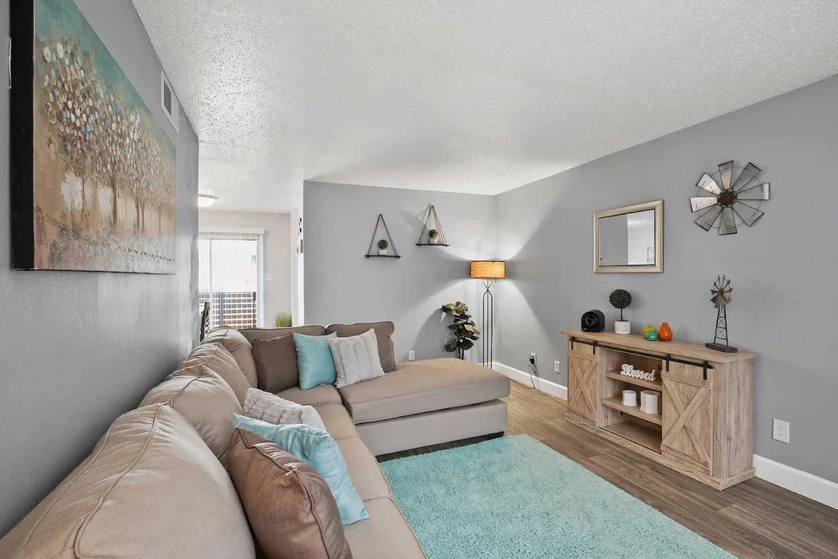 Arlington apartments for rent - image - Park At Timberlake - Living Room 2.jpeg