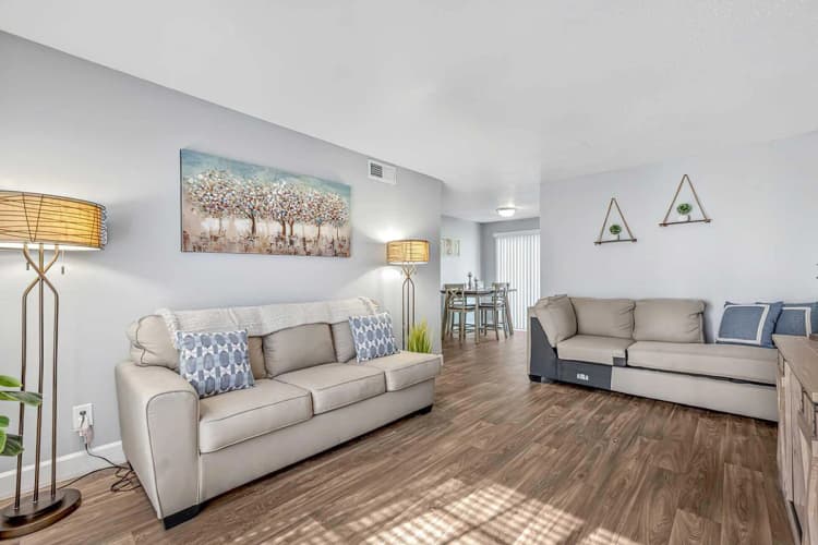 Arlington apartments for rent - image - Park At Timberlake - Living Room 3.jpeg