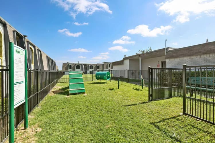 Arlington apartments for rent - image - Park At Timberlake - Exterior 5.jpeg