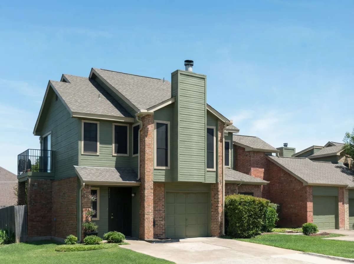 Arlington apartments for rent - image - Waterbury Place - Exterior 1.webp