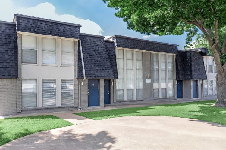 Arlington apartments for rent - image - Waterdance - Exterior.jpg