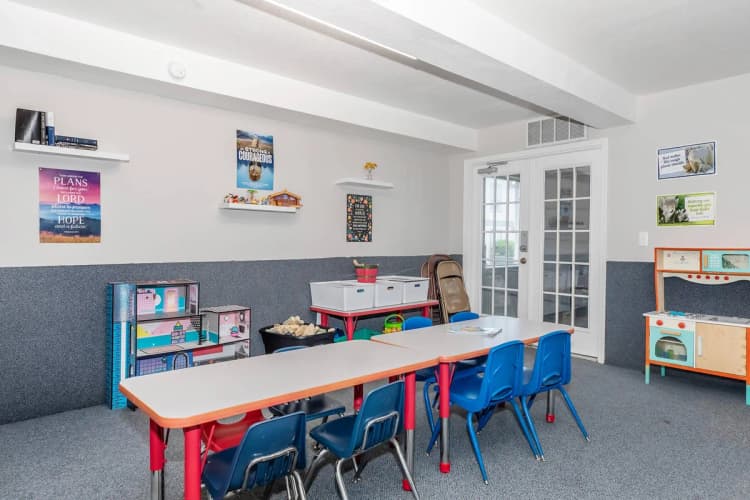 Arlington apartments for rent - image - Waterdance - Arts Room.jpg