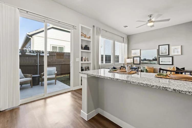 Arlington apartments for rent - image - Avilla Lakeridge - 07.jpeg