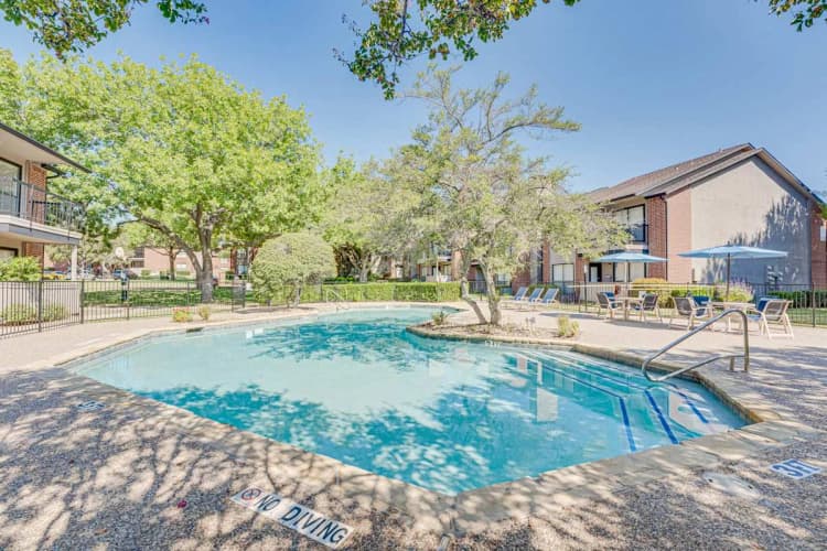 Arlington apartments for rent - image - Bardin Oaks - 11.jpg