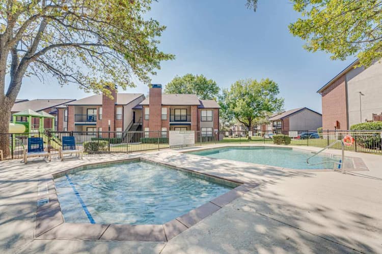 Arlington apartments for rent - image - Bardin Oaks - 15.jpg
