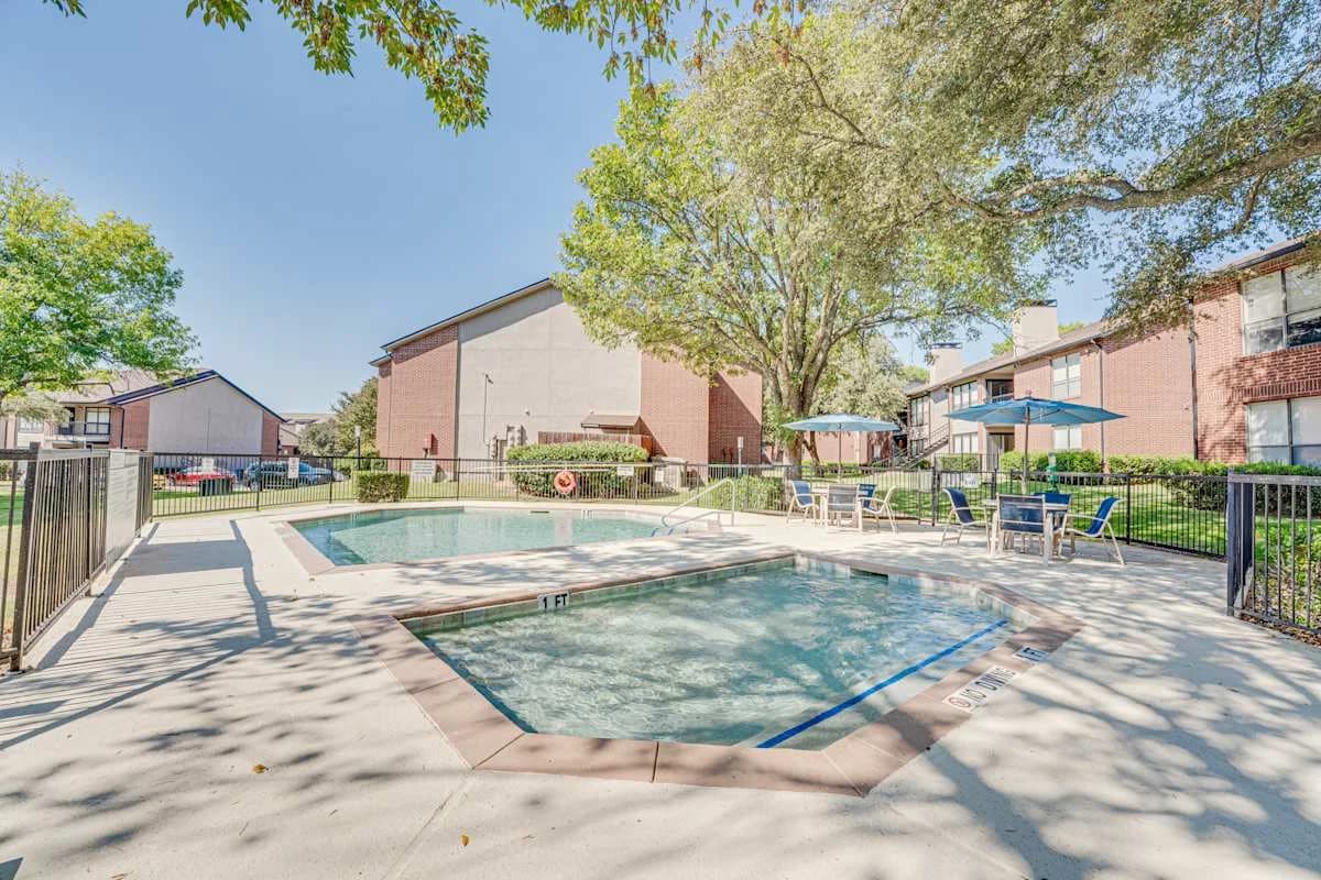 Arlington apartments for rent - image - Bardin Oaks - 18.jpg