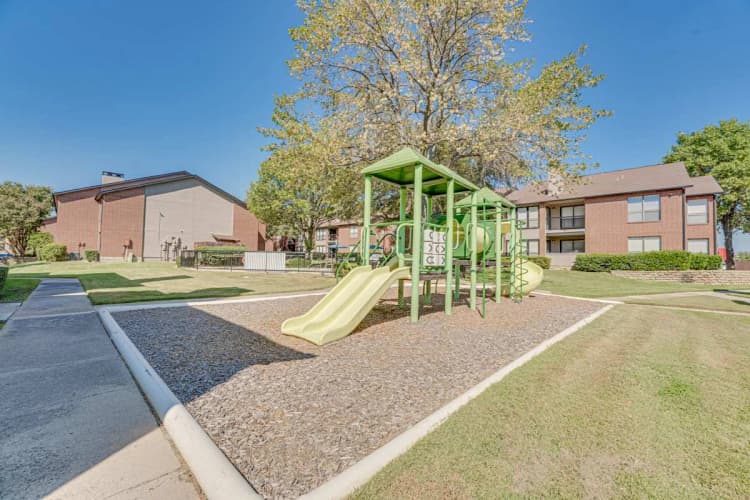 Arlington apartments for rent - image - Bardin Oaks - 23.jpg