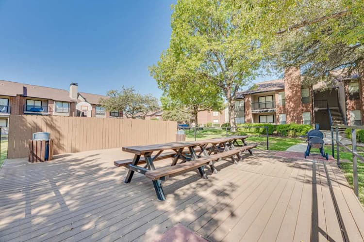 Arlington apartments for rent - image - Bardin Oaks - 30.jpg