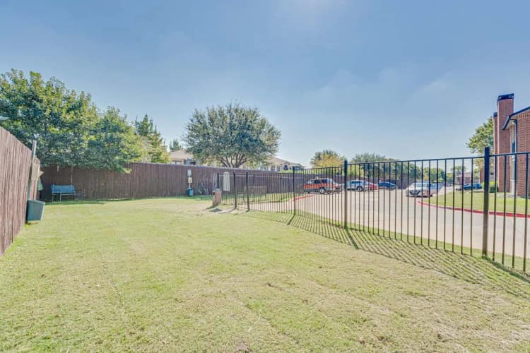 Arlington apartments for rent - image - Bardin Oaks - 28.jpg