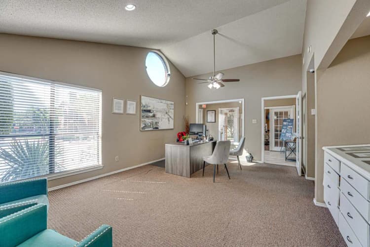Arlington apartments for rent - image - Bardin Oaks - 34.jpg
