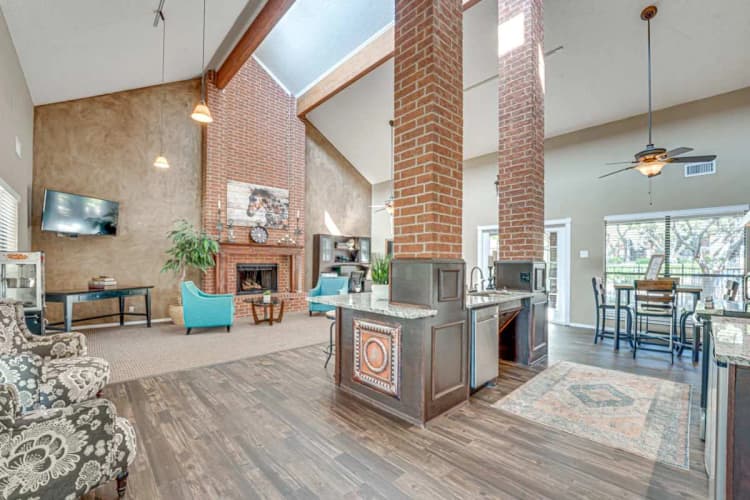 Arlington apartments for rent - image - Bardin Oaks - 38.jpg