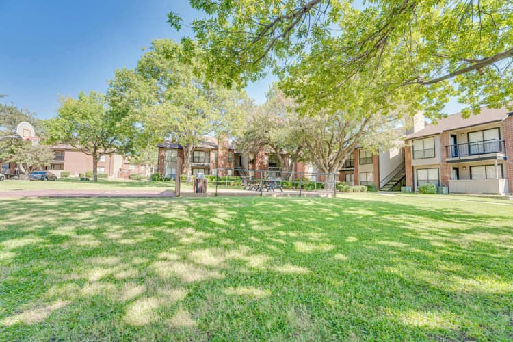 Arlington apartments for rent - image - Bardin Oaks - 44.jpg