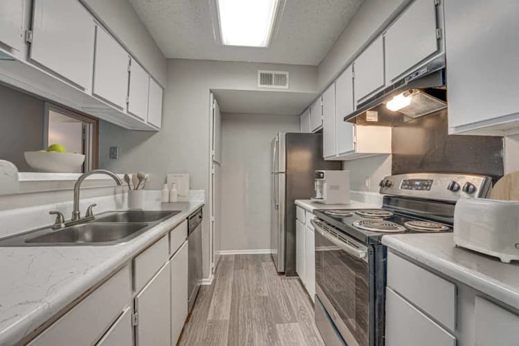 Arlington apartments for rent - image - Bardin Oaks - 52.jpg