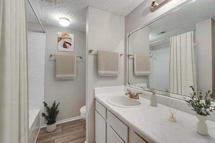 Arlington apartments for rent - image - Bardin Oaks - 58.jpg