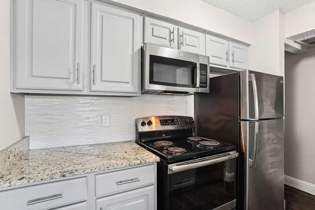 Arlington apartments for rent - image - Vine Apartments - 15 (1).jpg